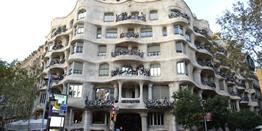  Casa Milà - La Pedrera