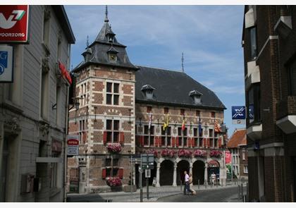 Haspengouw: Borgloon, historisch rijke bezienswaardigheden