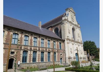 Douai, stad van de reuzenfamilie Gayant