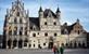 Mechelen: mooie gebouwen op de Grote Markt