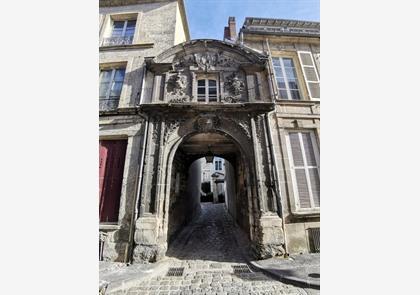 Laon: wandeling bovenop een tafelberg