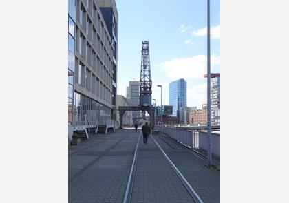 Medienhafen: architectuur in oude havenbuurt Düsseldorf