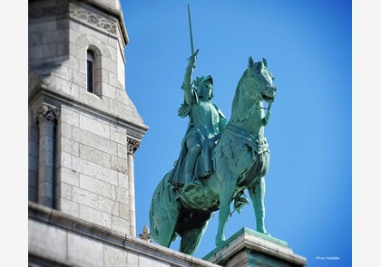 Montmartre bezoeken? Levendige buurt op een heuvel in Parijs