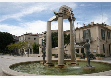 Wandel in Nîmes van oud naar nieuw