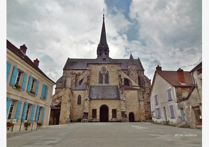 Orbais l'Abbaye: Romaanse abdijkerk 