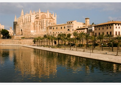 Geniet van zon, zee en cultuur in Palma de Mallorca