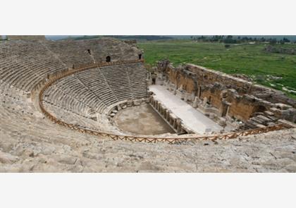 Combineer een archeologisch bezoek met een 'waterval van terrassen' in Pamukkale en Hierapolis