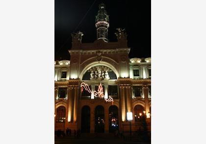 Pleinen in Valencia: Plaza de le Virgen, Ayuntamiento, Almoïne