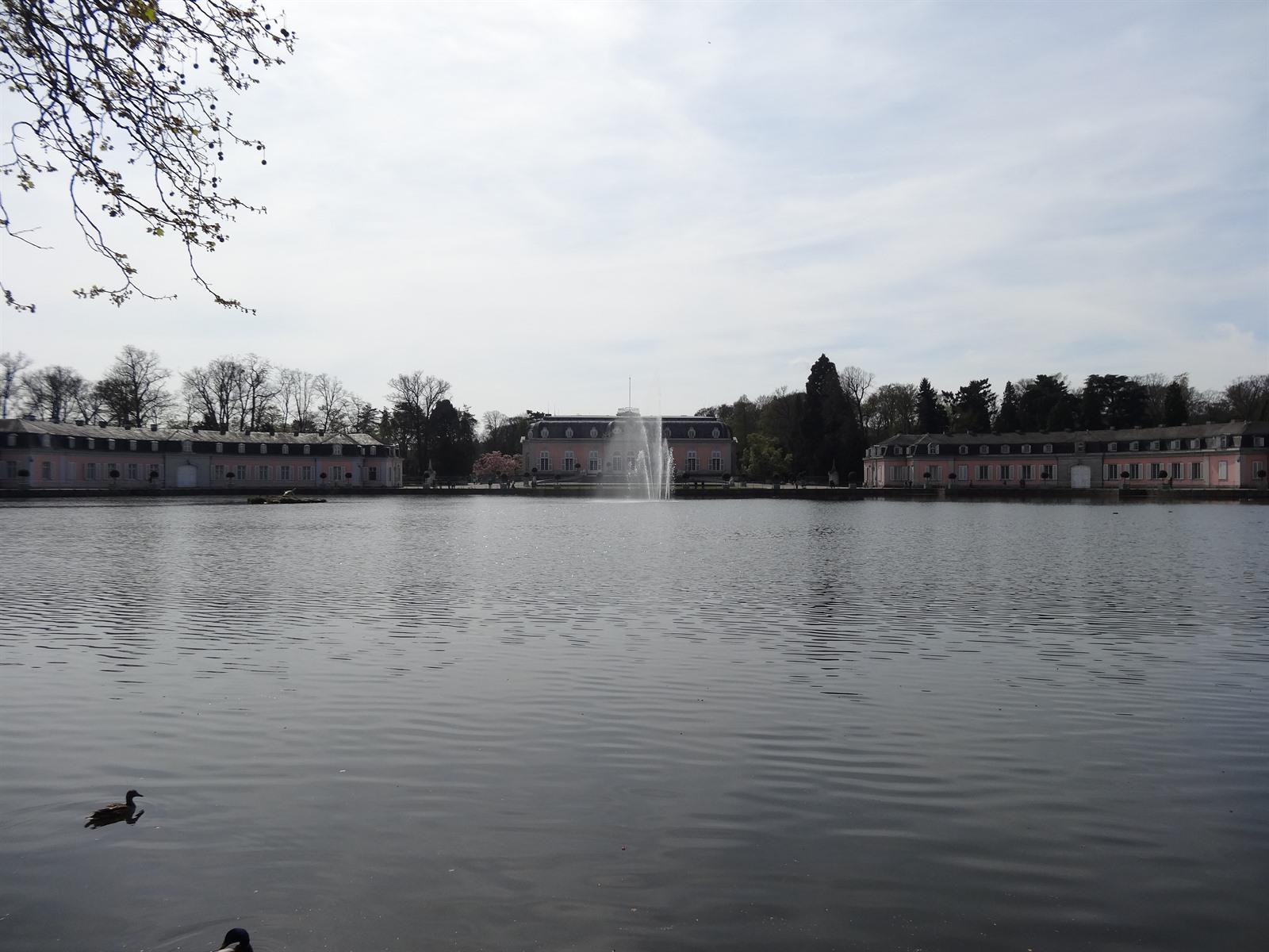 Bezoek schloss benrath tijdens je citytrip düsseldorf Slaapkamers meubilair Dsseldorf