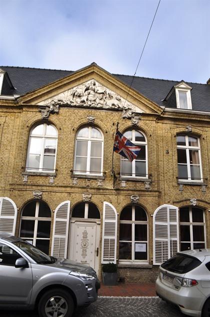 Officers’ club ‘Skindles’ in Poperinge krijgt erkenning als 4* vakantiewoning.
