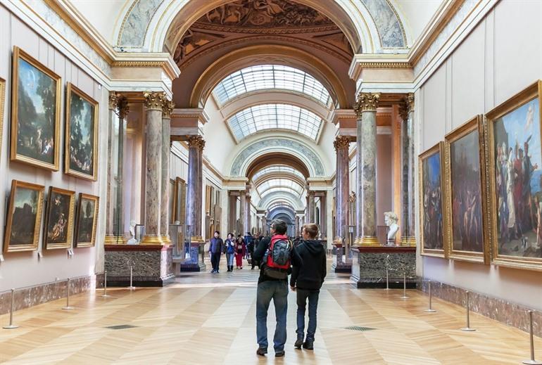 Louvre museum geschiedenis