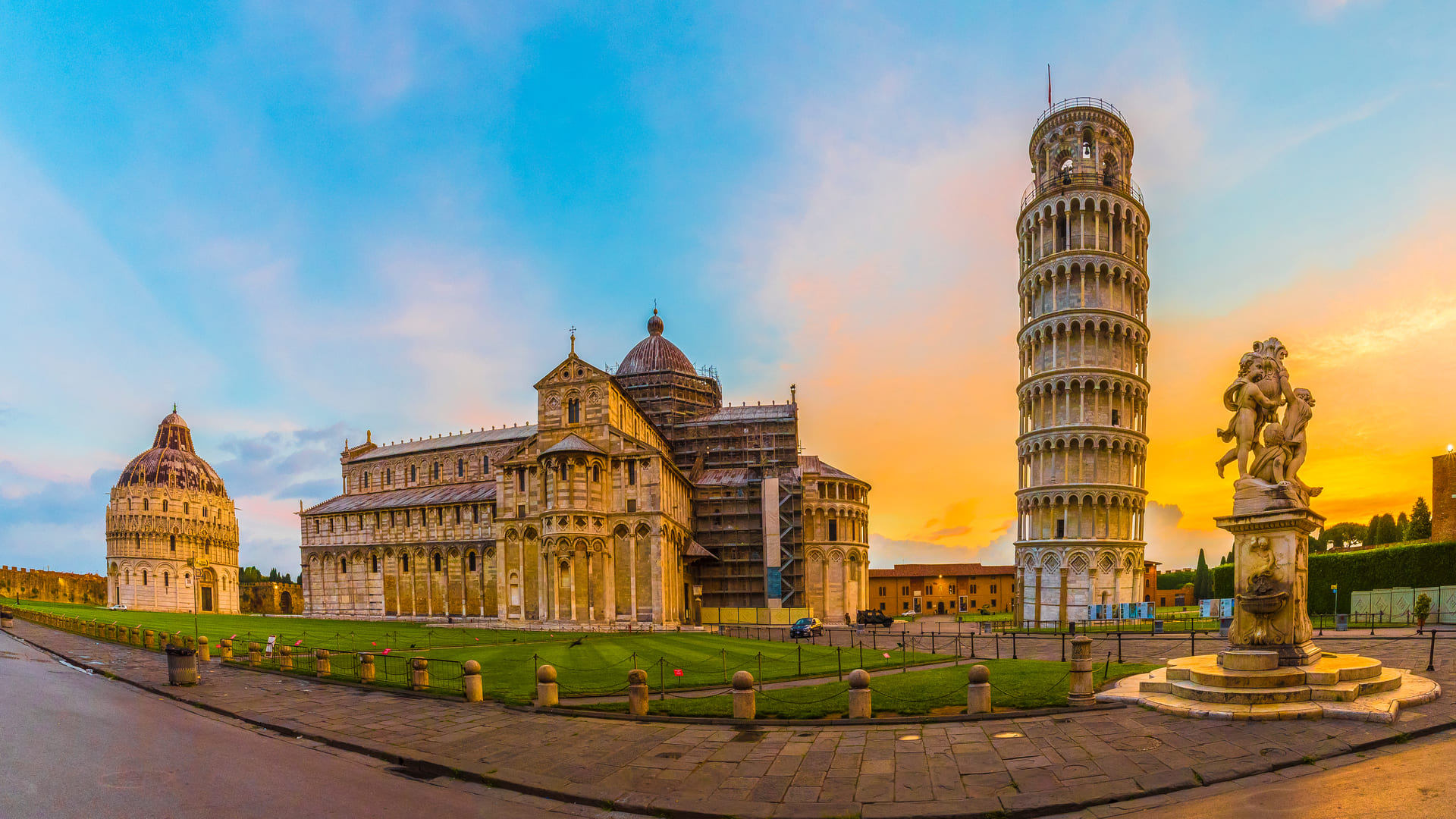 piazza dei miracoli pisa