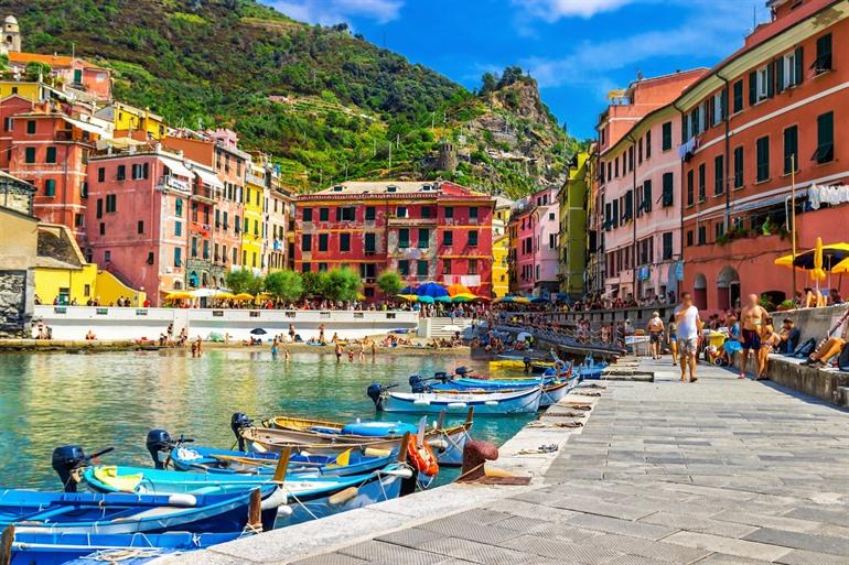 Vernazza haven