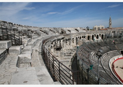 De arena van Nîmes is beslist een bezoek waard 