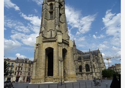 Basiliek Saint-Michel en de Tour La Flèche