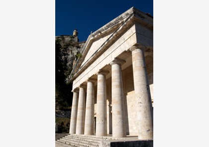 Corfu: zon en cultuur