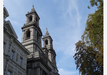 Brussel: onbekende Sint-Jozefkerk in Frère Orbanpark