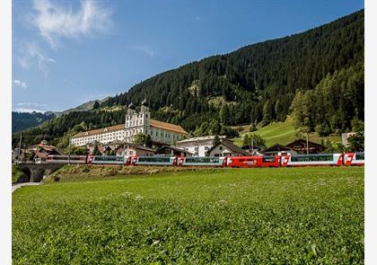 Graubünden: sporen met de Glacier Express