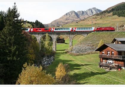 Graubünden: sporen met de Glacier Express