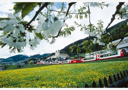 Graubünden: sporen met de Glacier Express
