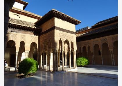 Granada: het Alhambra en meer historische bezienswaardigheden
