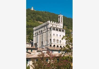 Gubbio laat je aangenaam genieten van haar bezienswaardigheden