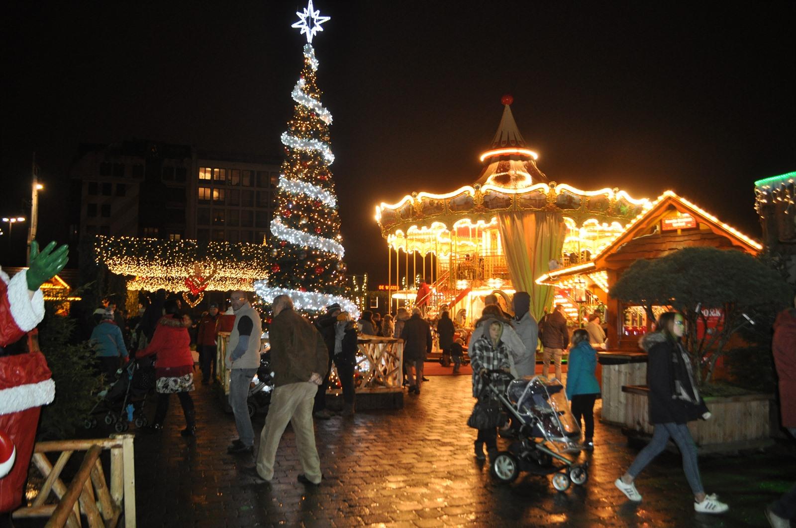 Kerstmarkt Hasselt 2021 bezoeken? Gratis stadswandeling zo mis je niets