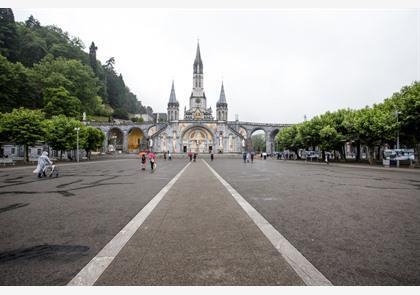 Lourdes: bedevaarten en heiligdommen