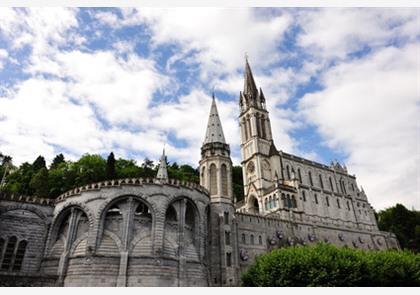 Lourdes: bedevaarten en heiligdommen