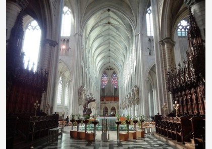 Mechelen: Sint-Romboutskathedraal 