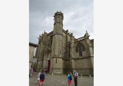 Carcassonne: kerken in de beneden- en bovenstad 