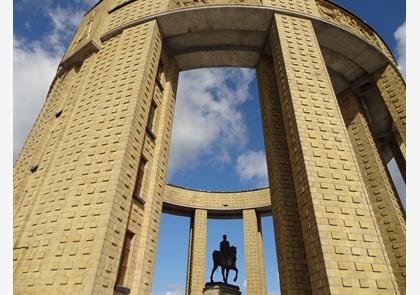 Nieuwpoort: koninklijk monument aan de Ganzepoot