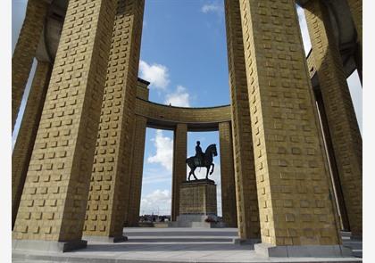 Nieuwpoort: koninklijk monument aan de Ganzepoot