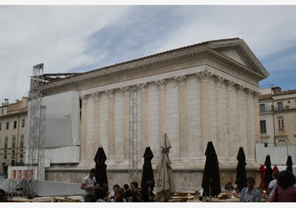Bezichtig het imposante Maison Carrée in Nîmes