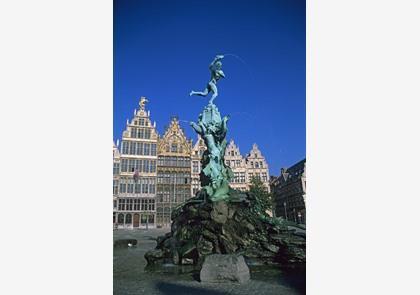 Antwerpen: Grote Markt en stadhuis