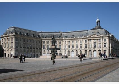 Mooie pleinen in Bordeaux nodigen uit voor een adempauze