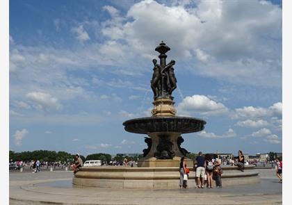 Mooie pleinen in Bordeaux nodigen uit voor een adempauze