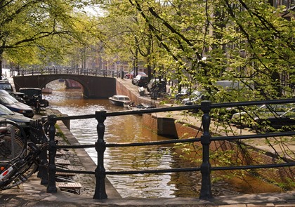 Amsterdam: stad van pleinen en parken