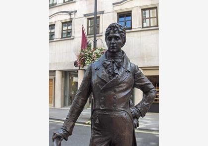 Piccadilly Circus: plein rolt de loper uit naar het chique Londen