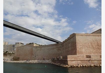 Stadswandeling Marseille: van laag (Vieux Port) naar hoog (basiliek)