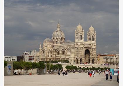 Stadswandeling Marseille: van laag (Vieux Port) naar hoog (basiliek)