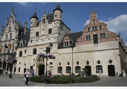 Wandeling Mechelen zie alle historische toppers + beschrijving + route