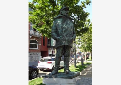 Standbeelden en monumenten in Hasselt: wandelroute