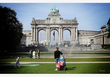 Brussel: Triomfboog verdeelt en heerst