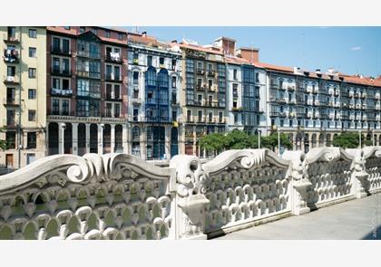 Stadswandeling Bilbao gratis te downloaden