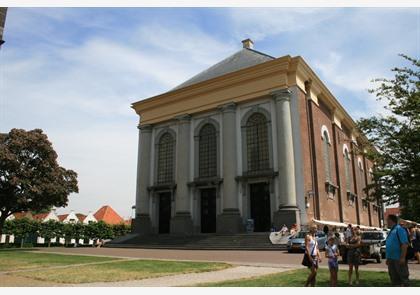 Zierikzee bezoeken? Standswandeling langs dé bezienswaardigheden