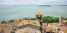 Hotel La Vela *** aan meer van Trasimeno